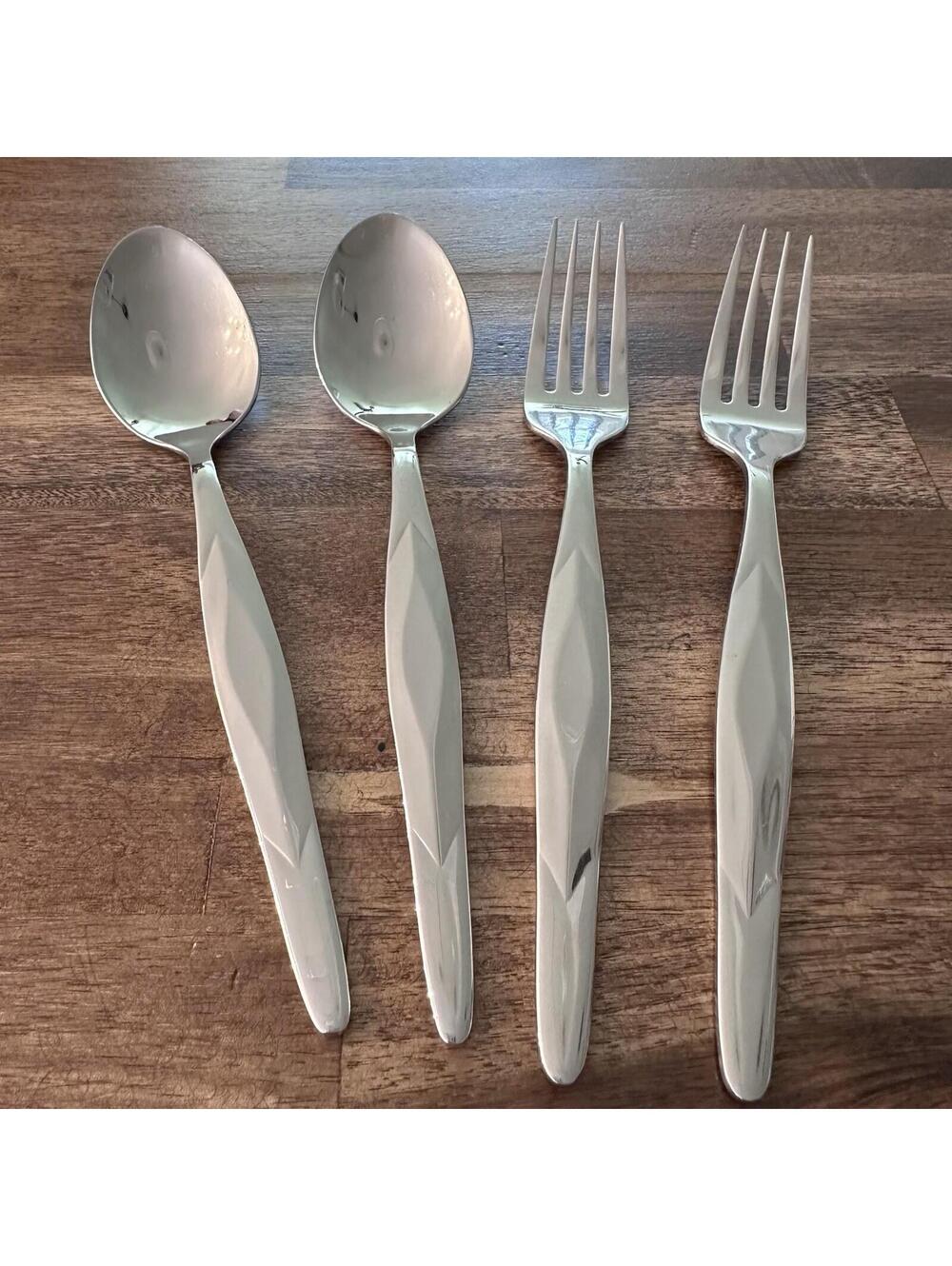 Cutco USA Stainless Steel 2 Dinner Forks & 2 Tablespoons VGC